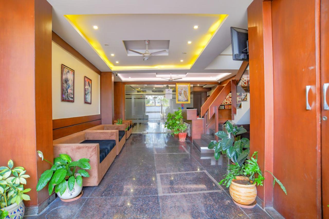 Fabhotel Grand Raj Indore Eksteriør bilde